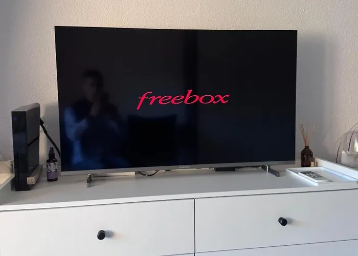 Apartamento Et Sa Jolie Terrasse Saint Clair, A Deux Pas De La De St Clair, Au Calme, équipé, Clim, Wifi Fibre, Tv Connectée, Lave Linge, Lave Vaisselle, Place De Parking Et Plus, Serviettes Et Draps Fournis Le Lavandou