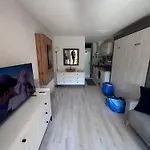 St Clair Avec Terrasse Saint Clair, A Deux Pas De La De St Clair, Au Calme, Equipe, Clim, Wifi Fibre, Tv Connectee, Lave Linge, Lave Vaisselle, Place De Parking Et Plus, Serviettes Et Draps Fournis Le Lavandou
