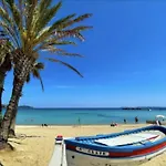 St Clair Avec Terrasse Saint Clair, A Deux Pas De La De St Clair, Au Calme, Equipe, Clim, Wifi Fibre, Tv Connectee, Lave Linge, Lave Vaisselle, Place De Parking Et Plus, Serviettes Et Draps Fournis * Le Lavandou
