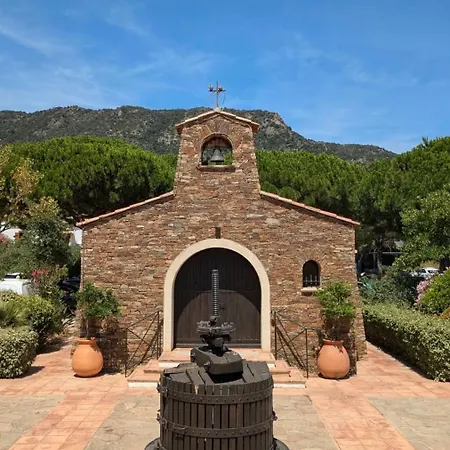 St Clair Avec Terrasse Saint Clair, A Deux Pas De La De St Clair, Au Calme, Equipe, Clim, Wifi Fibre, Tv Connectee, Lave Linge, Lave Vaisselle, Place De Parking Et Plus, Serviettes Et Draps Fournis Le Lavandou