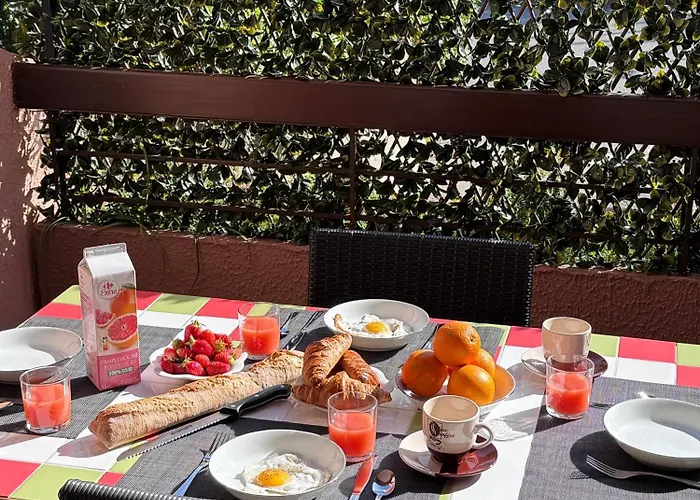 Apartmán St Clair Avec Terrasse Saint Clair, A Deux Pas De La De St Clair, Au Calme, Equipe, Clim, Wifi Fibre, Tv Connectee, Lave Linge, Lave Vaisselle, Place De Parking Et Plus, Serviettes Et Draps Fournis