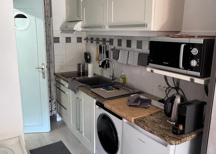 Διαμέρισμα St Clair Avec Terrasse Saint Clair, A Deux Pas De La De St Clair, Au Calme, Equipe, Clim, Wifi Fibre, Tv Connectee, Lave Linge, Lave Vaisselle, Place De Parking Et Plus, Serviettes Et Draps Fournis